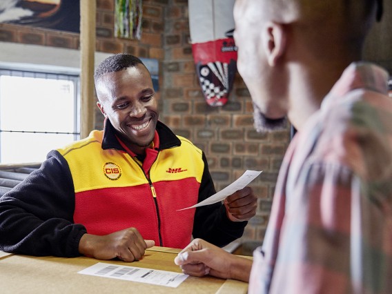 DHL燃油附加费2023年10月生效