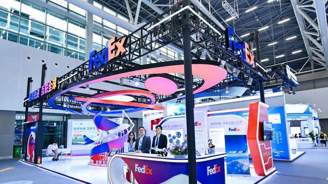 雷竞技震中杯国际快递空运的价格和其他国际快递空运相比有优势吗？